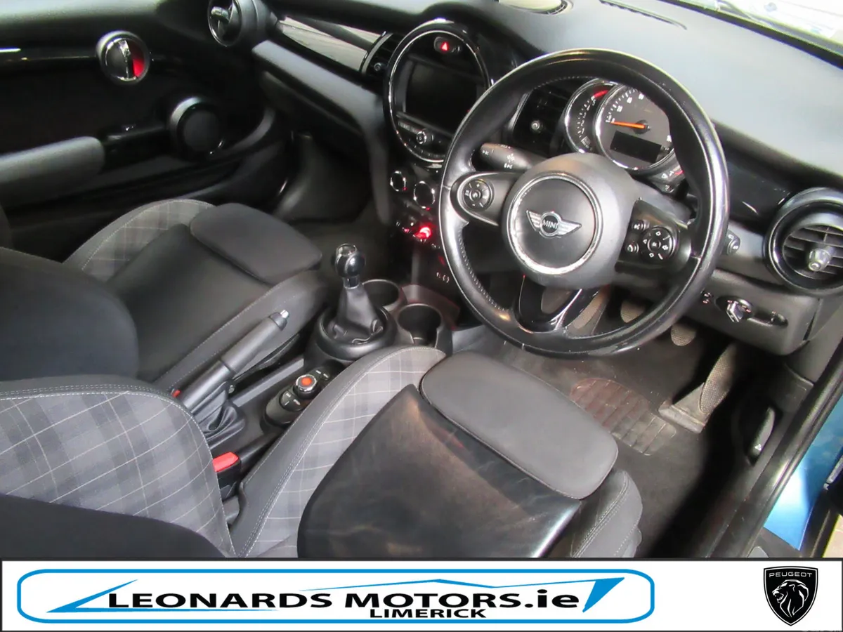 Mini Cooper Hatchback, Diesel, 2017, Blue