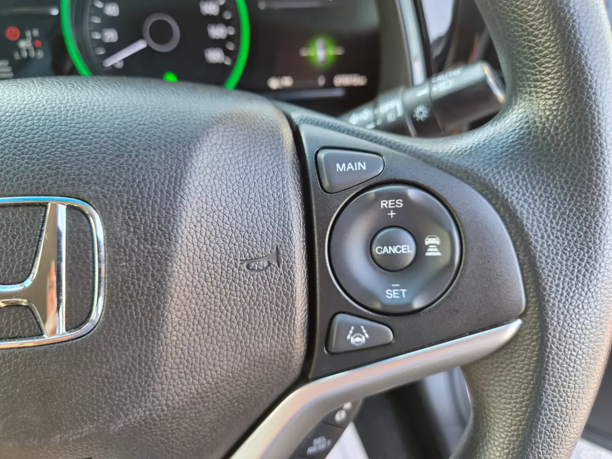 Honda Shuttle Estate, Petrol Hybrid, 2020, White