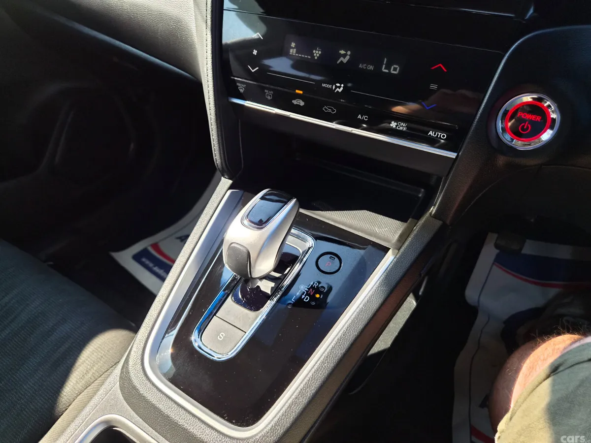 Honda Shuttle Estate, Petrol Hybrid, 2020, White