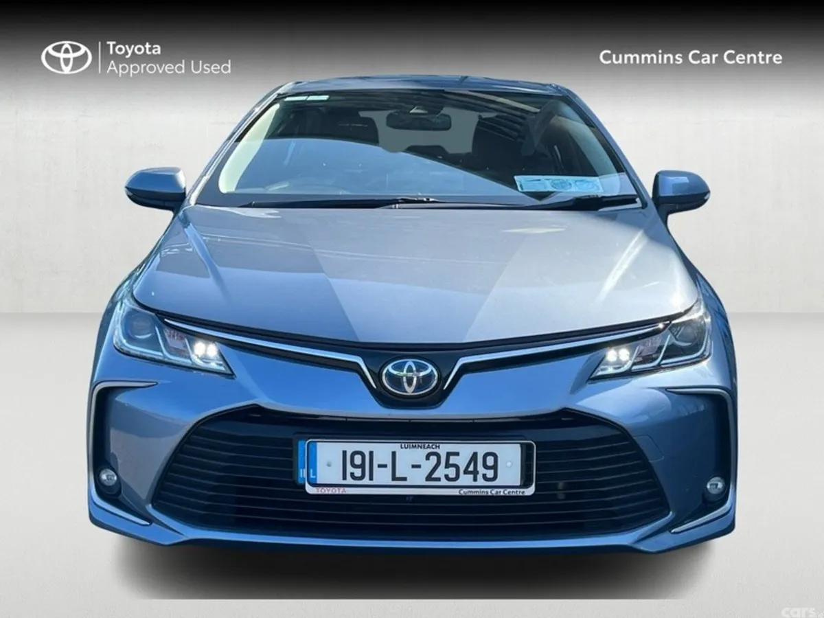 Toyota Corolla Saloon, Petrol Hybrid, 2019, Grey