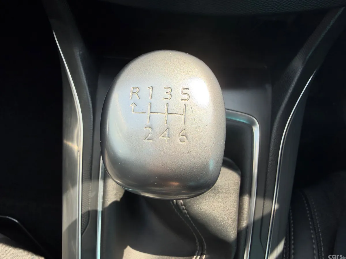 Peugeot 308 Hatchback, Petrol, 2020, Red