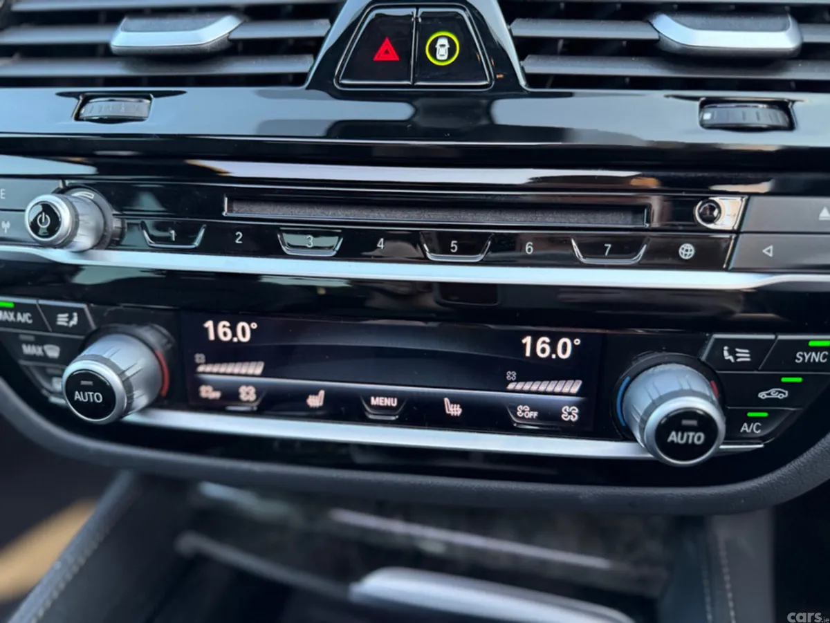 BMW 5-Series Saloon, Petrol Plug-in Hybrid, 2018, White