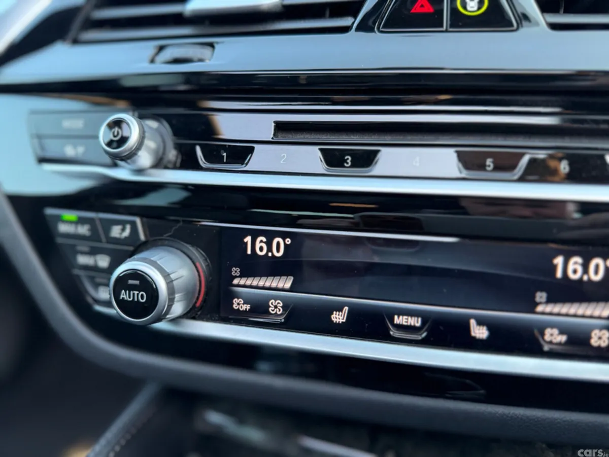 BMW 5-Series Saloon, Petrol Plug-in Hybrid, 2018, White