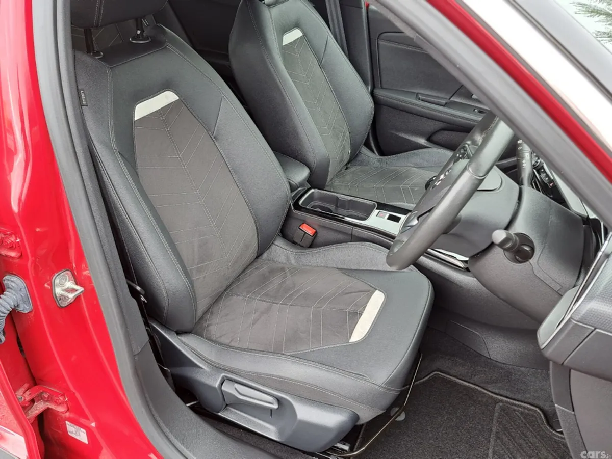 Opel Mokka SUV, Petrol, 2023, Red
