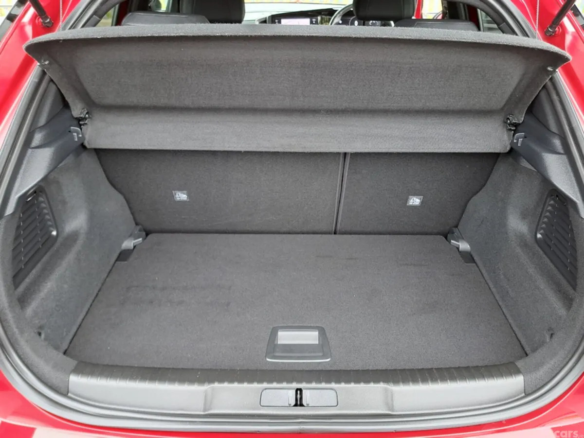 Opel Mokka SUV, Petrol, 2023, Red