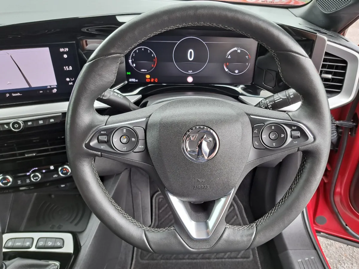 Opel Mokka SUV, Petrol, 2023, Red