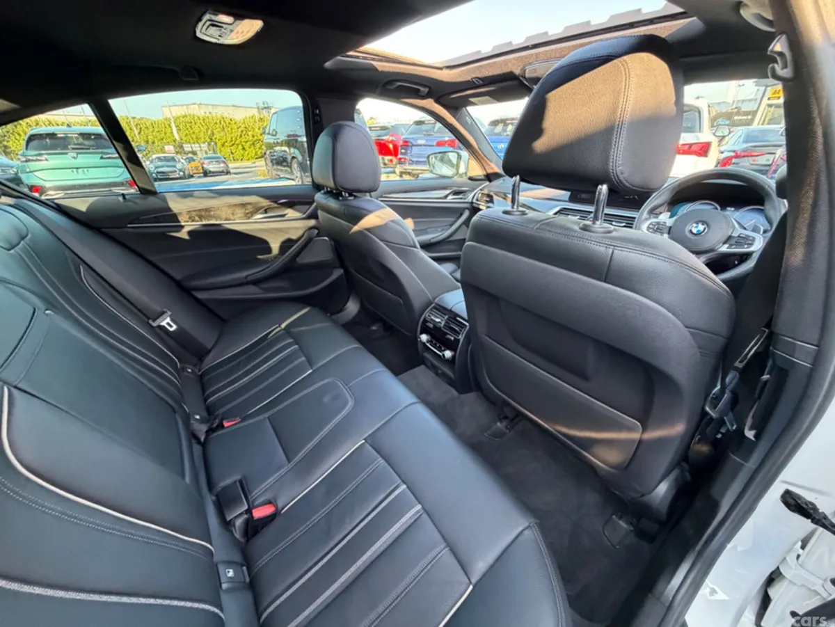 BMW 5-Series Saloon, Petrol Plug-in Hybrid, 2018, White