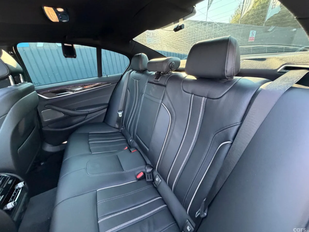BMW 5-Series Saloon, Petrol Plug-in Hybrid, 2018, White