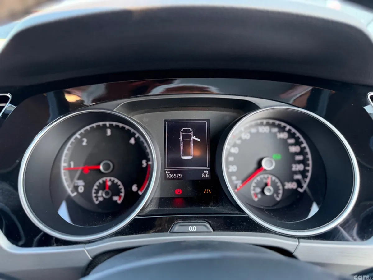 Volkswagen Touran MPV, Diesel, 2019, Beige