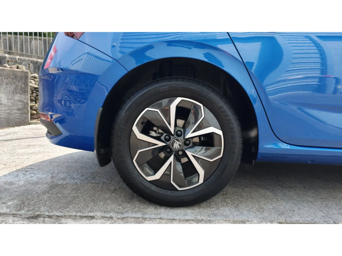 Skoda Scala Hatchback, Petrol, 2026, Blue