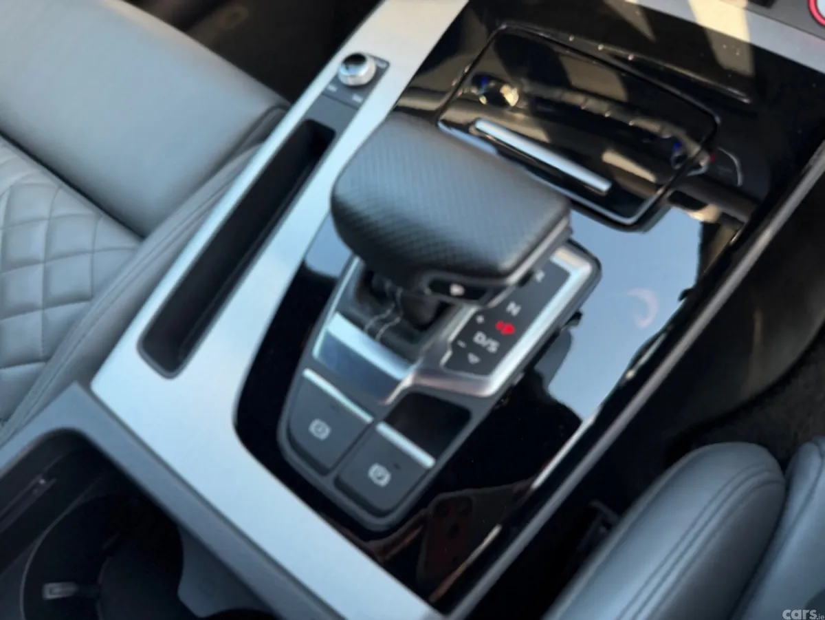 Audi Q5 SUV, Diesel, 2022, Blue