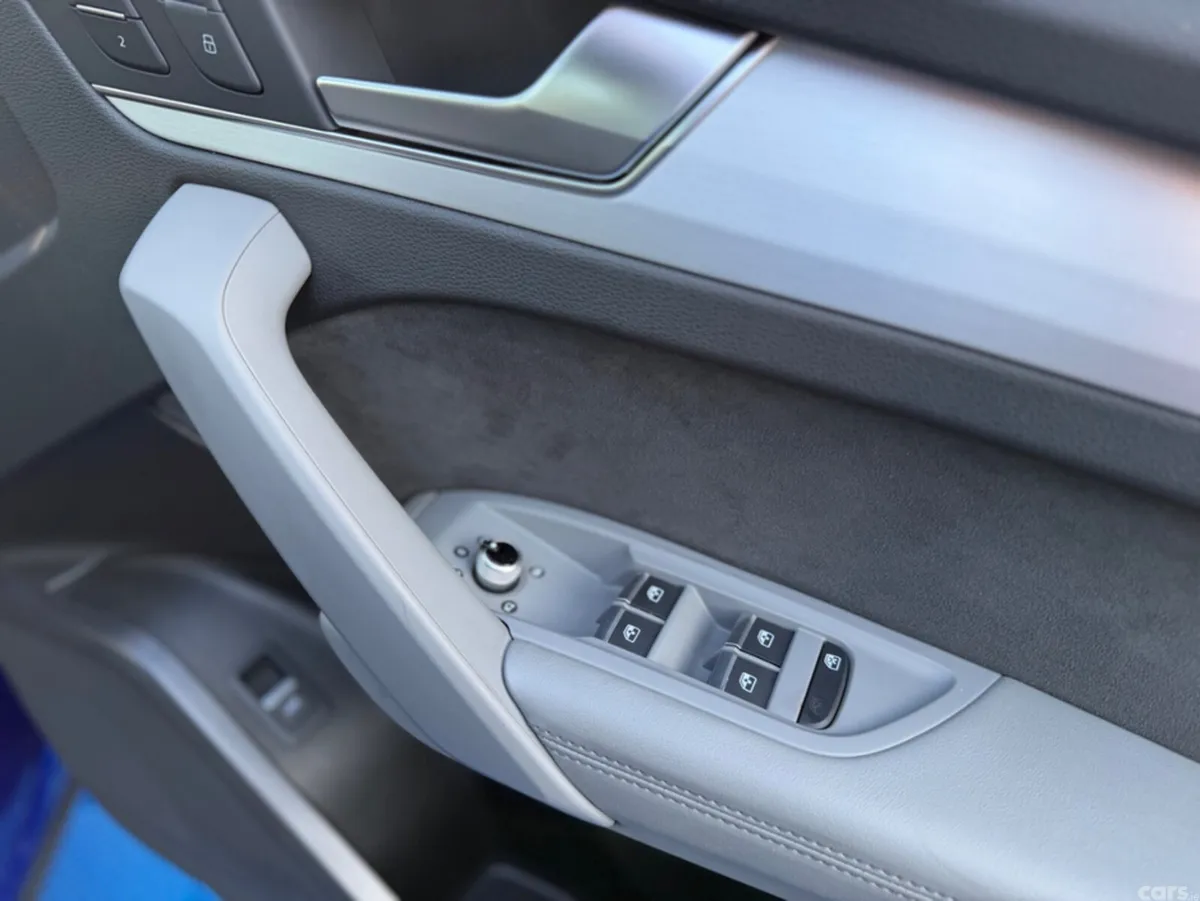 Audi Q5 SUV, Diesel, 2022, Blue