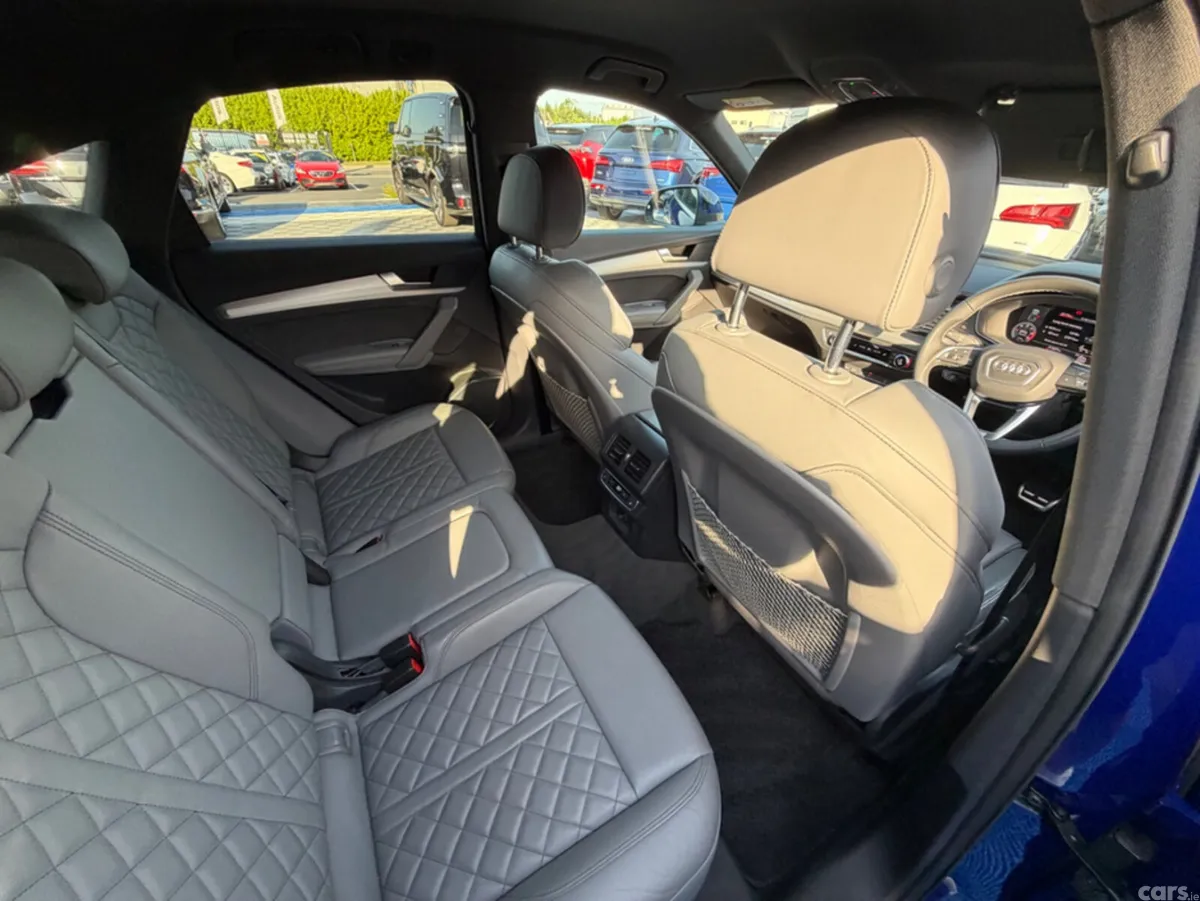Audi Q5 SUV, Diesel, 2022, Blue