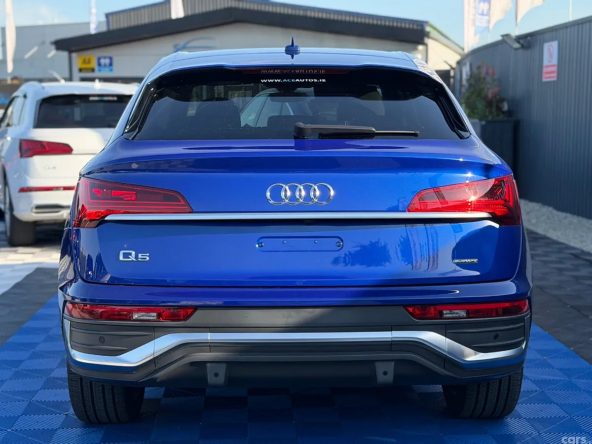 Audi Q5 SUV, Diesel, 2022, Blue