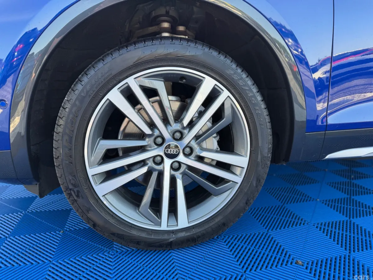 Audi Q5 SUV, Diesel, 2022, Blue