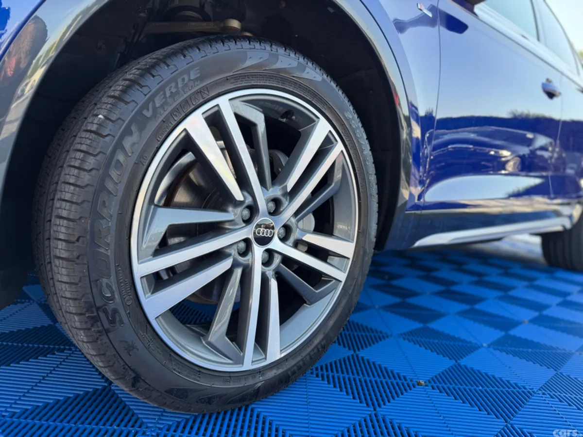 Audi Q5 SUV, Diesel, 2022, Blue