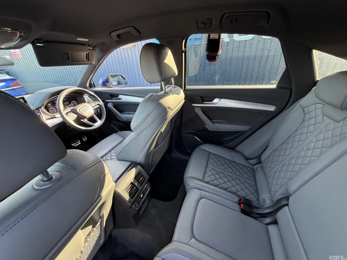 Audi Q5 SUV, Diesel, 2022, Blue