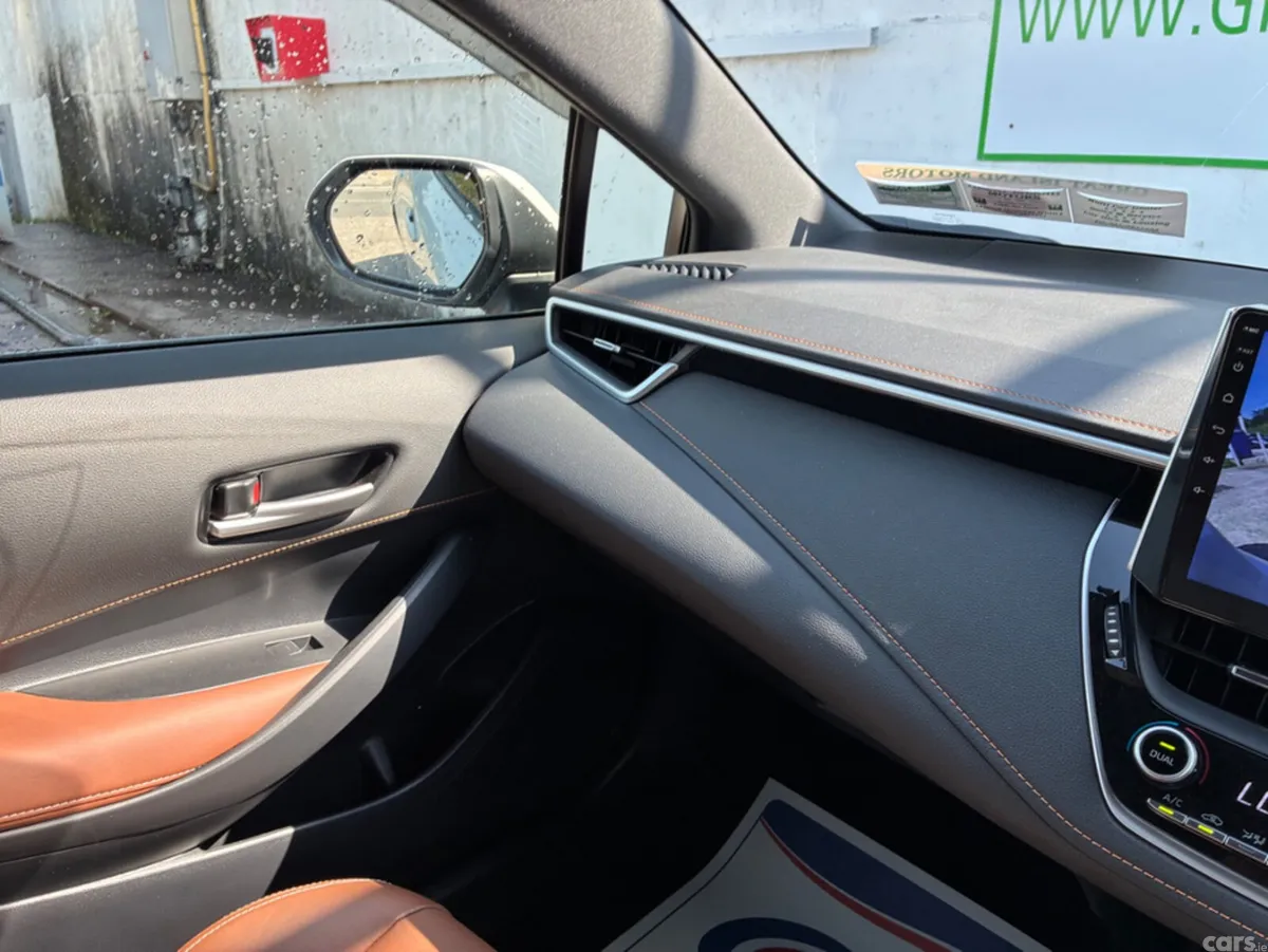 Toyota Corolla Hatchback, Petrol Hybrid, 2019, White