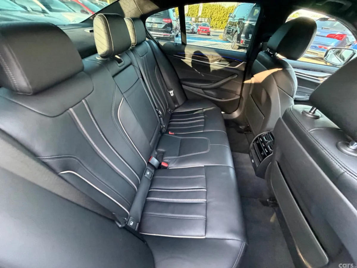 BMW 5-Series Saloon, Petrol Plug-in Hybrid, 2017, White