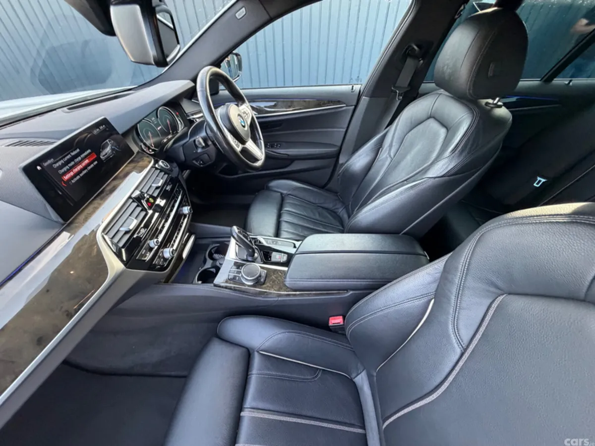 BMW 5-Series Saloon, Petrol Plug-in Hybrid, 2017, White