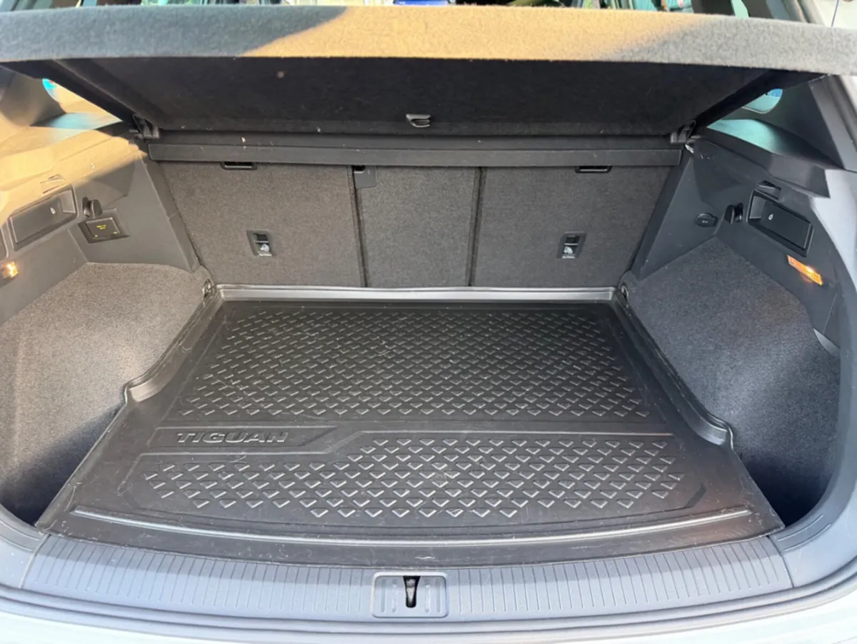 Volkswagen Tiguan SUV, Diesel, 2019, White