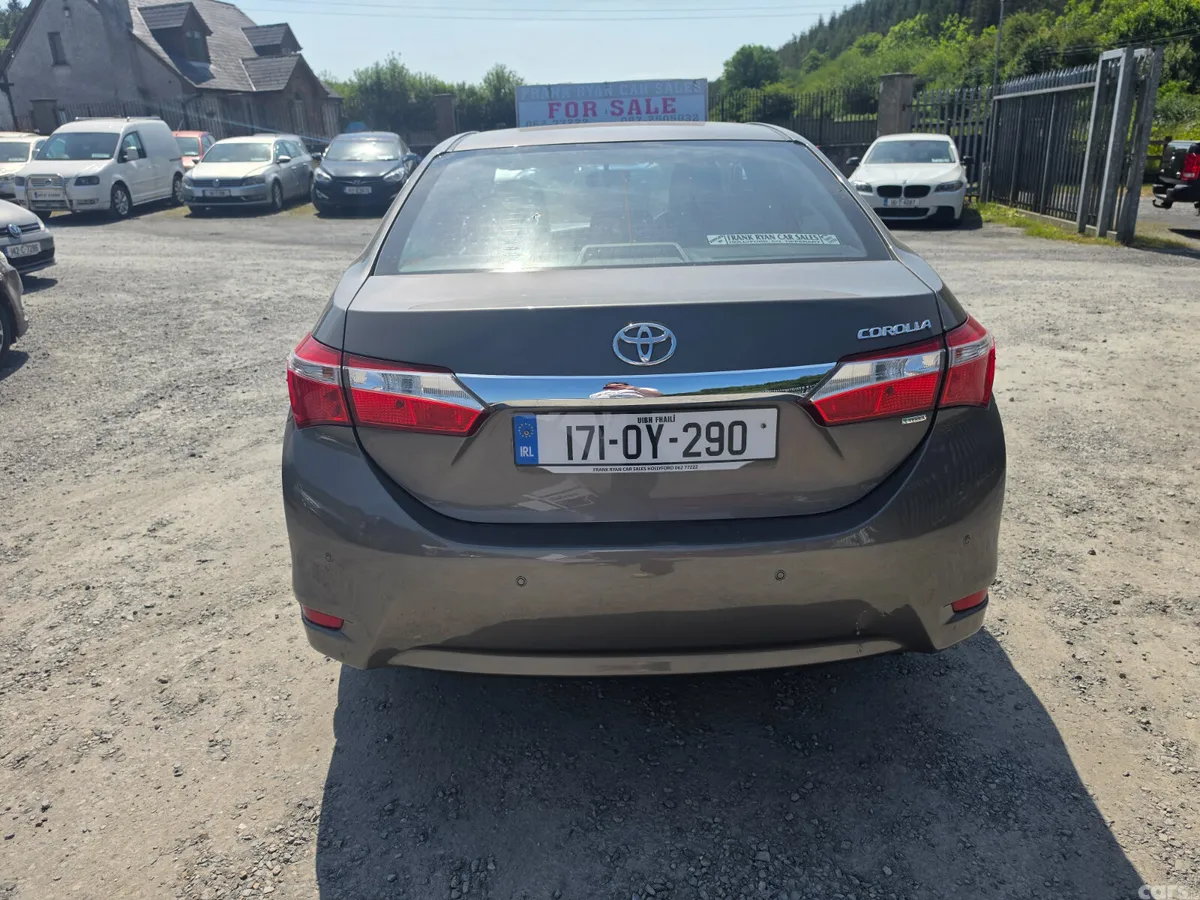 Toyota Corolla Saloon, Diesel, 2017, Grey