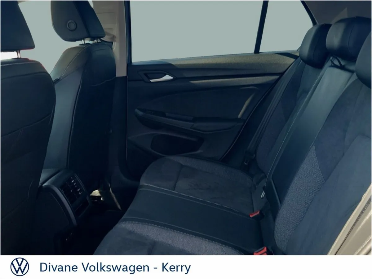 Volkswagen Golf Hatchback, Diesel, 2025, Silver