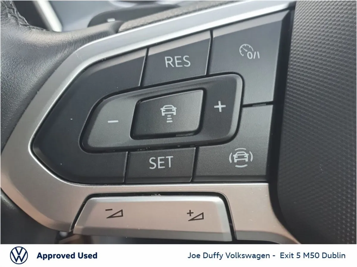 Volkswagen T-Roc SUV, Petrol, 2023, Grey