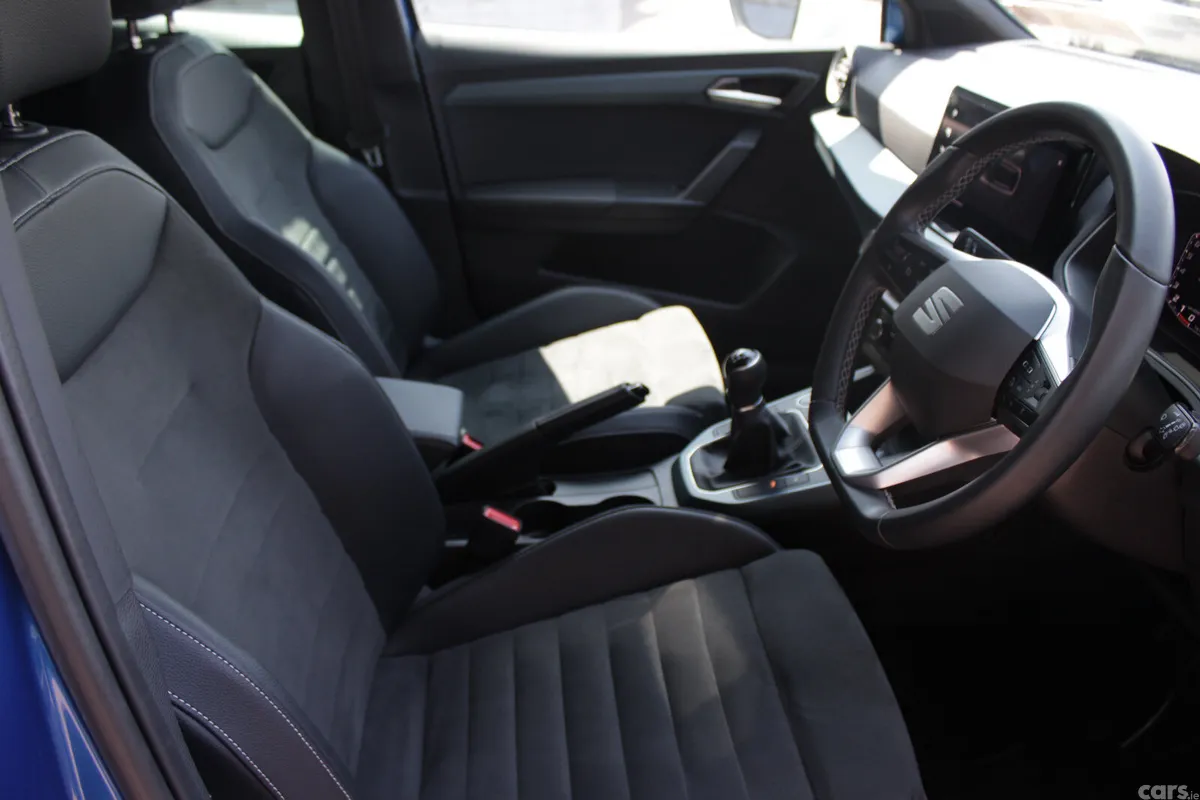 SEAT Arona SUV, Petrol, 2023, Blue