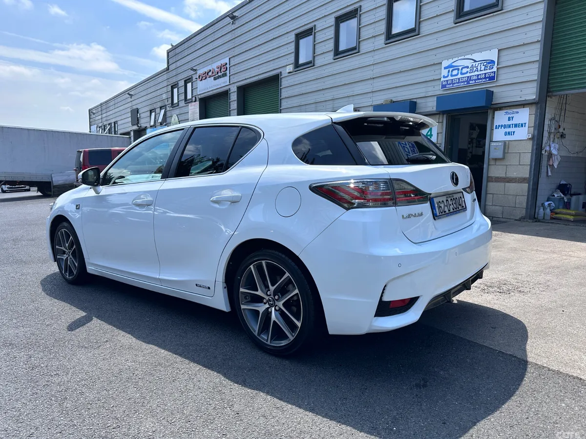 Lexus CT Hatchback, Petrol Hybrid, 2016, White