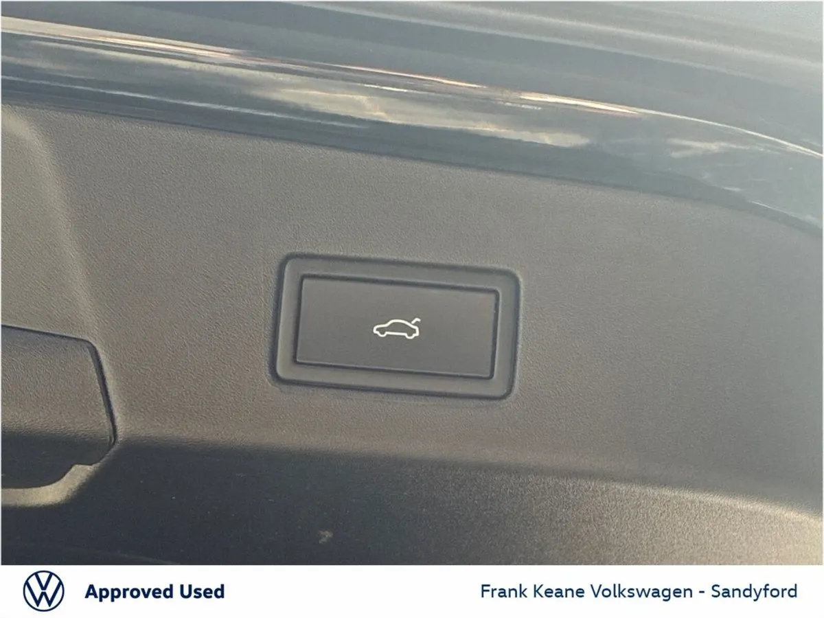 Volkswagen ID.4 Estate, Electric, 2027, Black