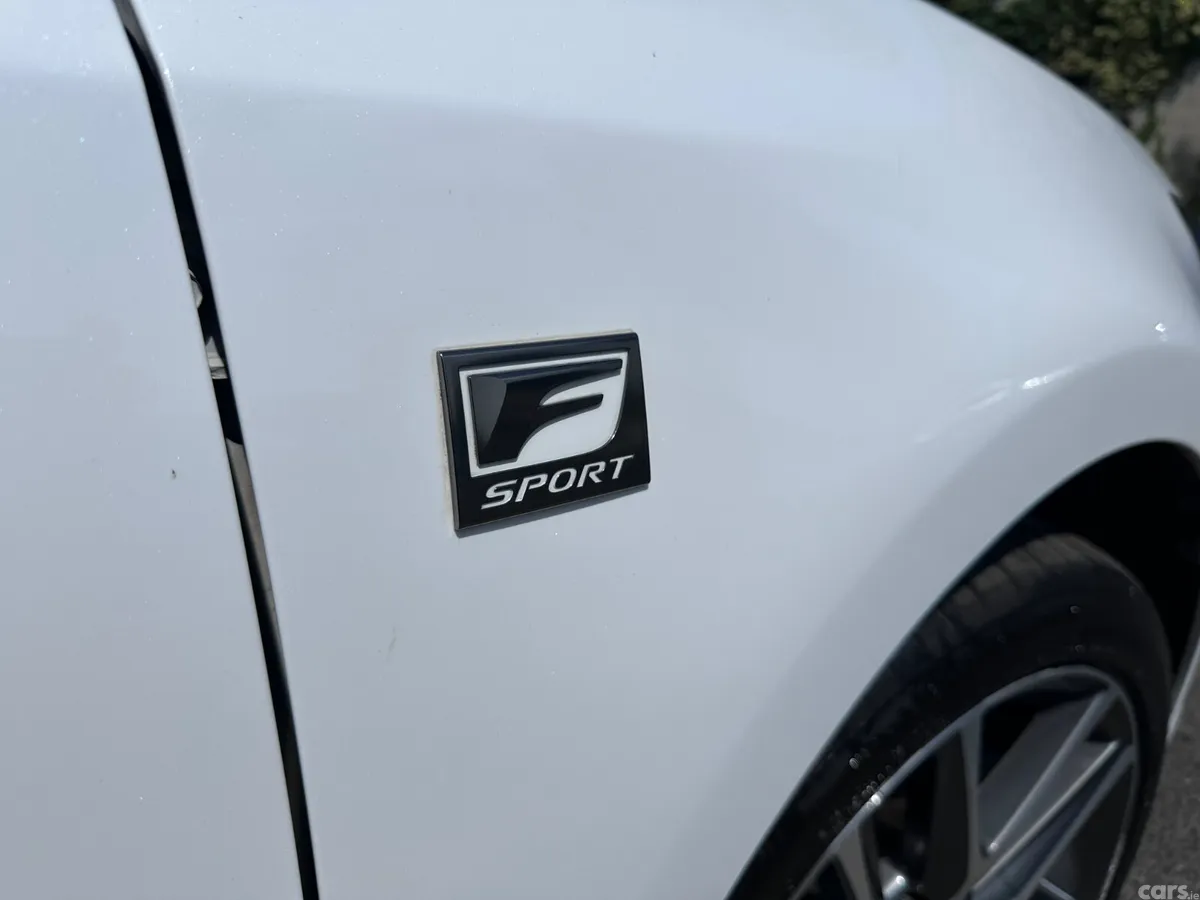 Lexus CT Hatchback, Petrol Hybrid, 2016, White