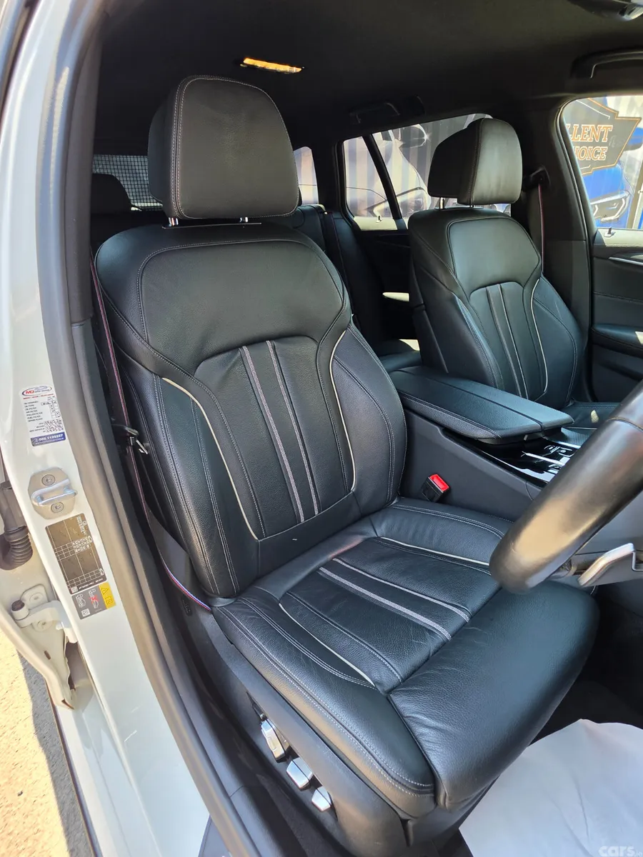 BMW 5-Series Estate, Petrol Plug-in Hybrid, 2021, White