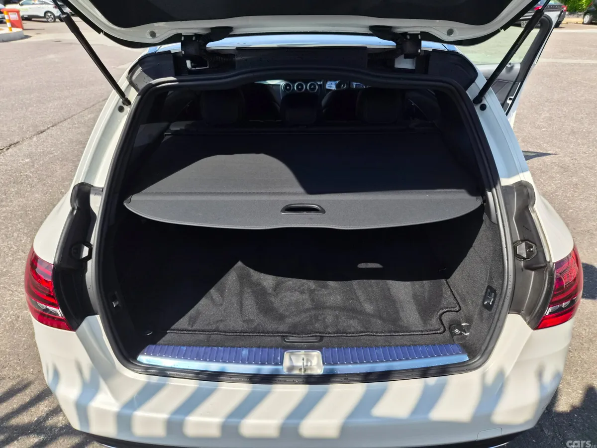Mercedes-Benz C-Class Estate, Diesel, 2019, White