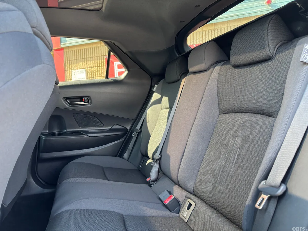 Toyota C-HR Hatchback, Petrol Hybrid, 2024, Grey