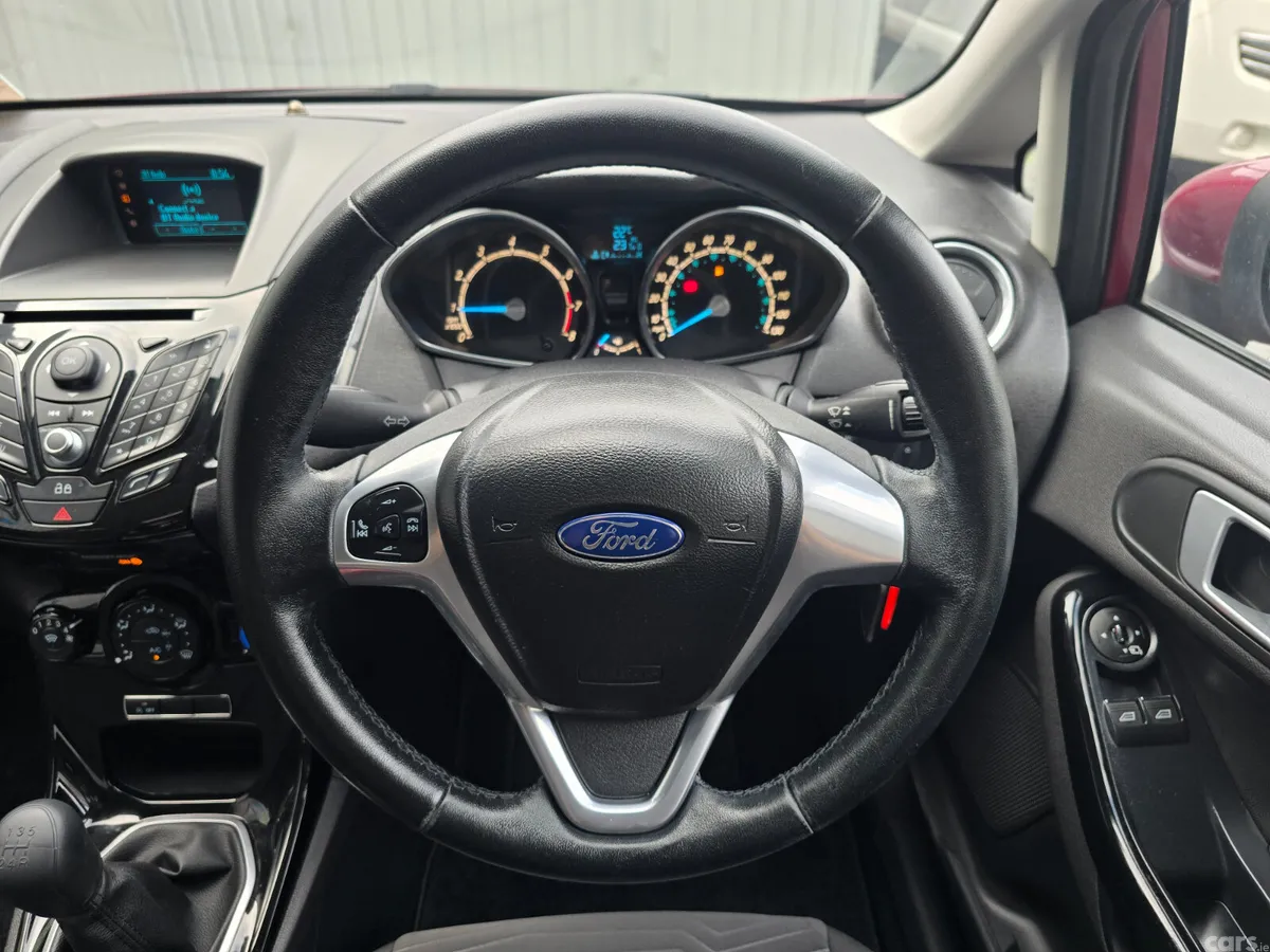 Ford Fiesta Hatchback, Petrol, 2015, Pink