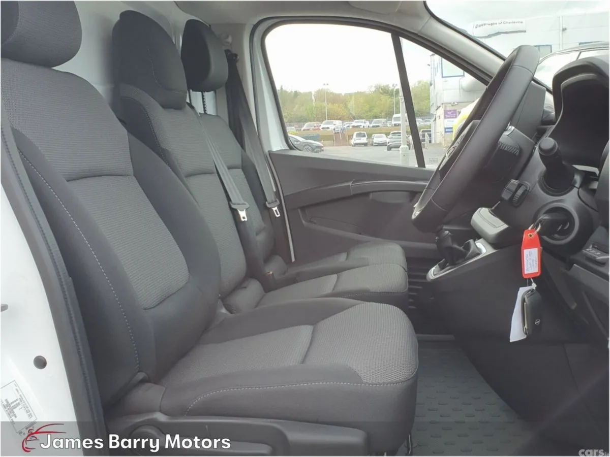 Nissan Primastar MPV, Diesel, 2026, White