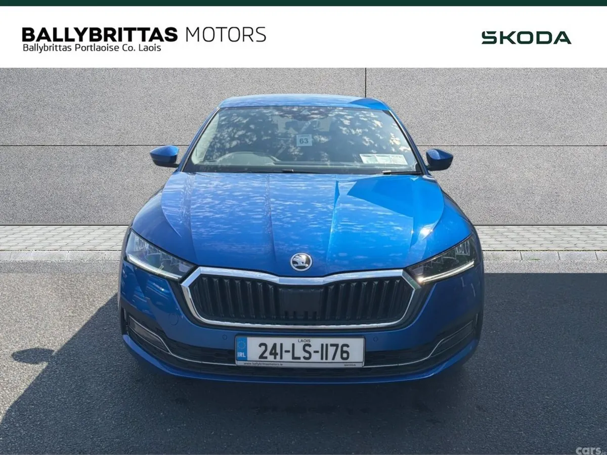 Skoda Octavia Saloon, Diesel, 2024, Blue