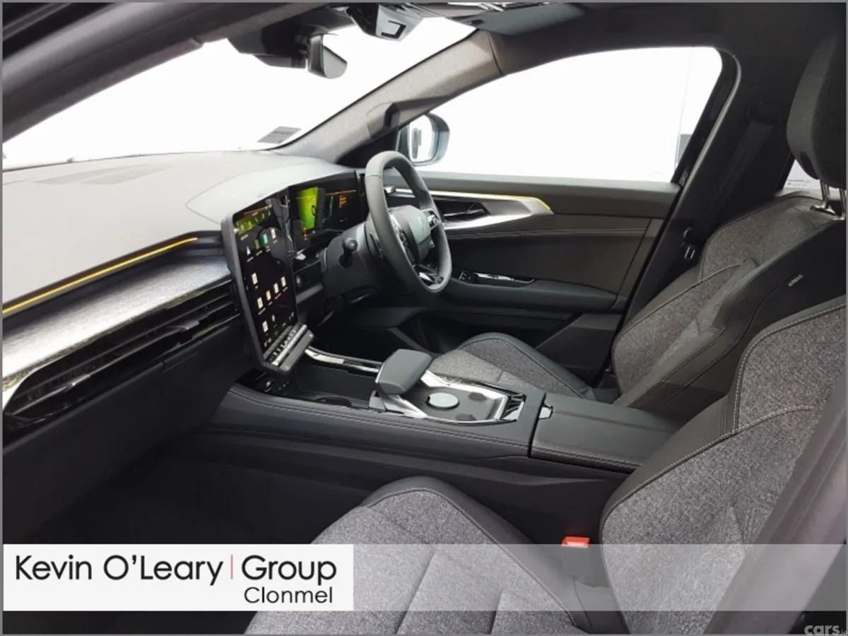 Renault Austral SUV, Petrol Hybrid, 2026, Black