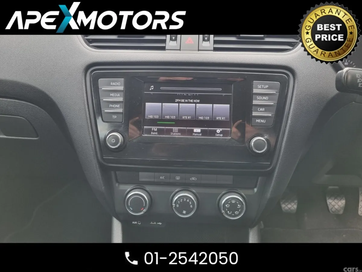 Skoda Octavia Hatchback, Diesel, 2015, Silver