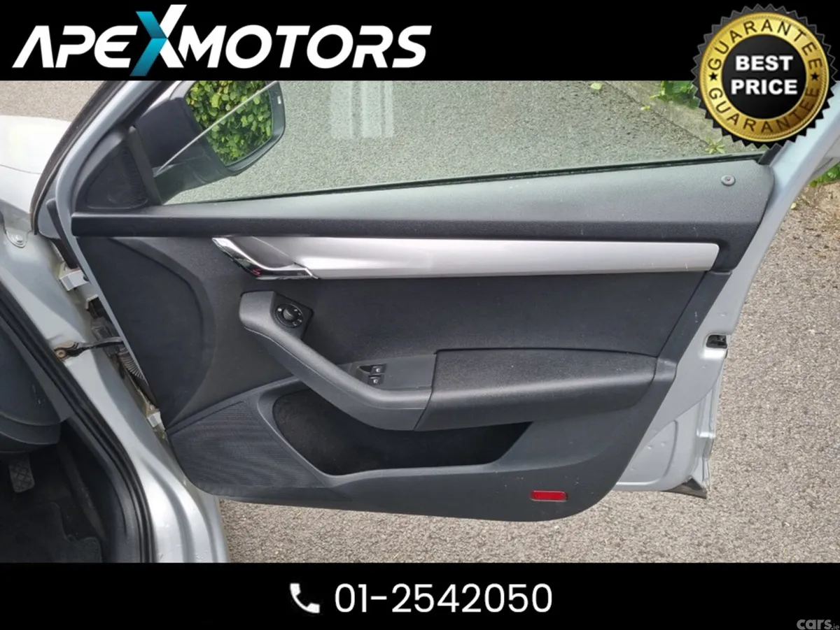 Skoda Octavia Hatchback, Diesel, 2015, Silver