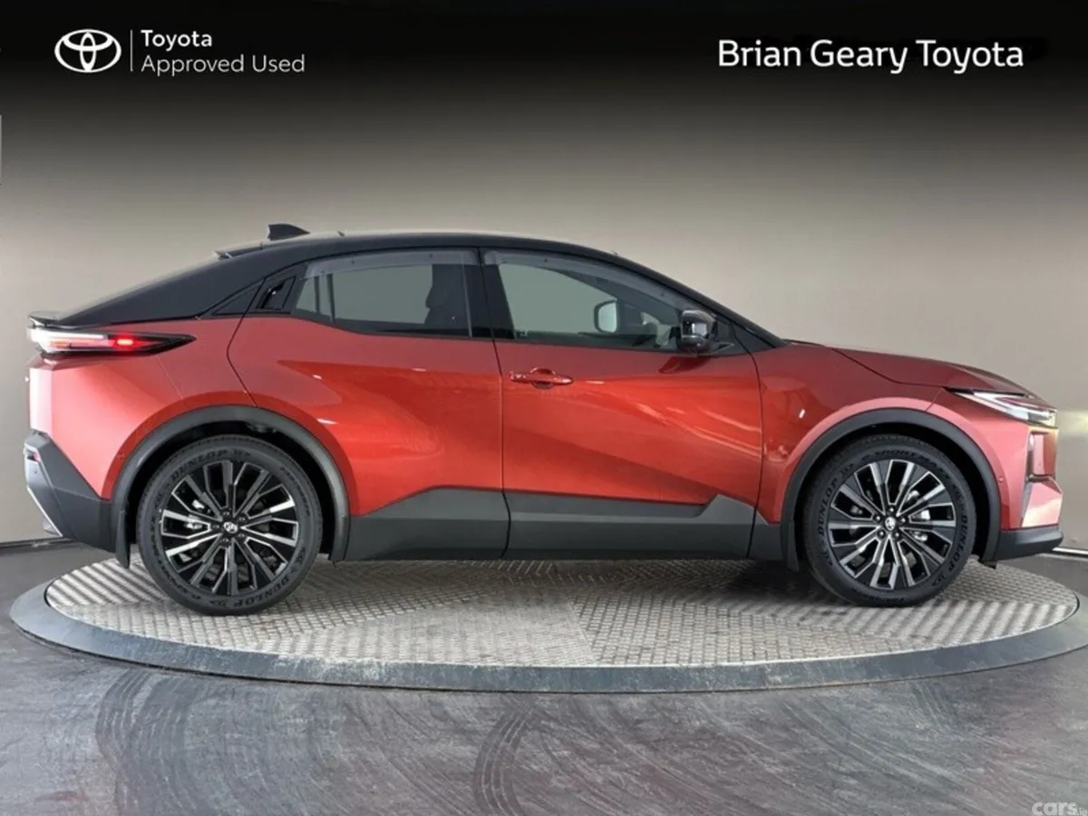 Toyota C-HR Estate, Electric, 2026, Brown