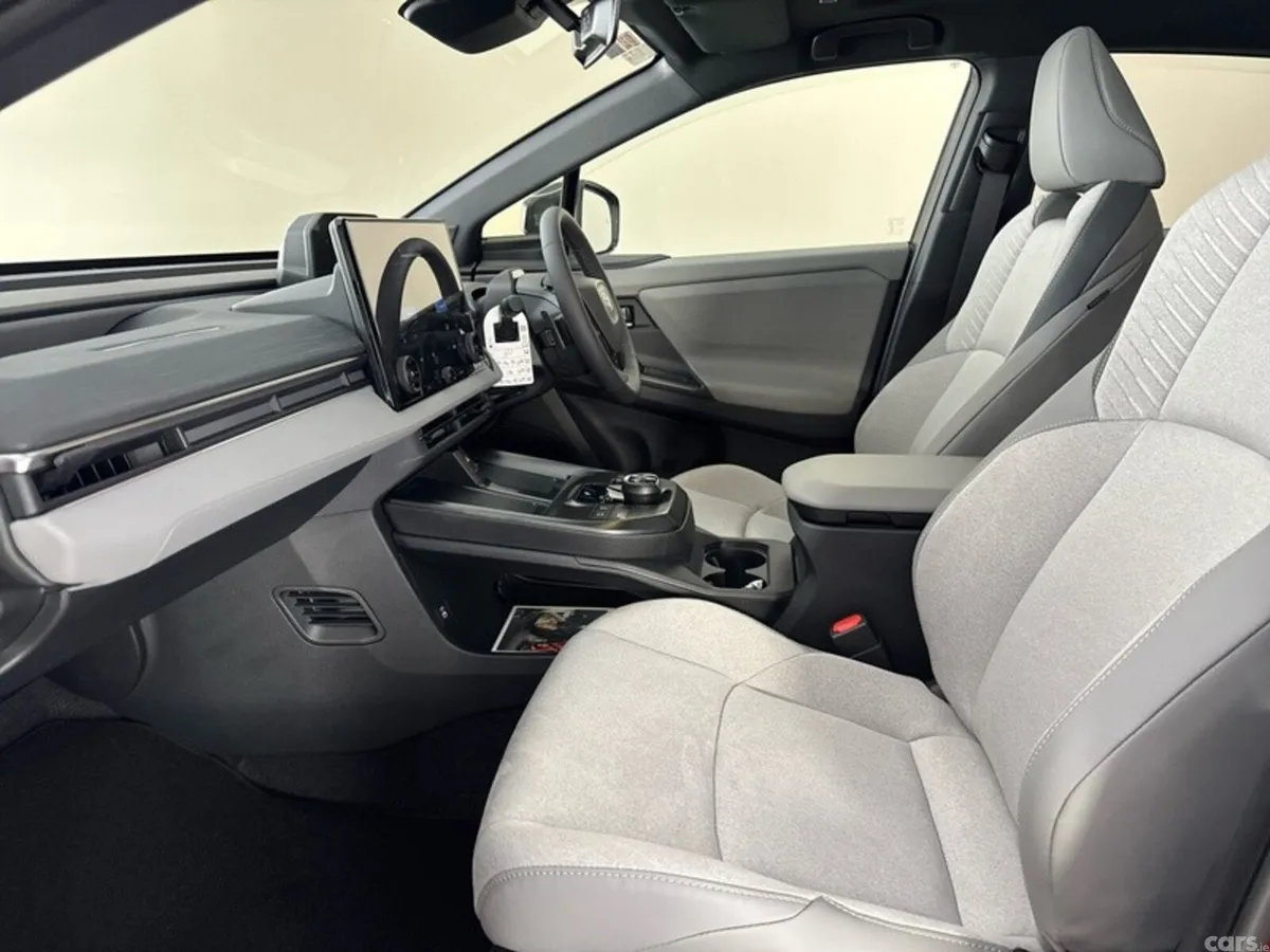 Toyota C-HR Estate, Electric, 2026, Brown