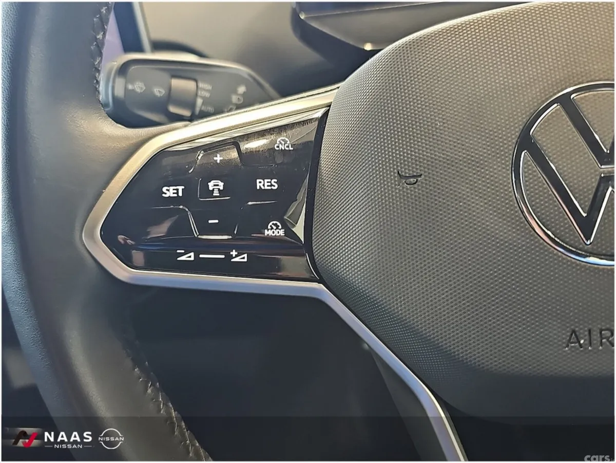 Volkswagen ID.5 Estate, Electric, 2025, Blue