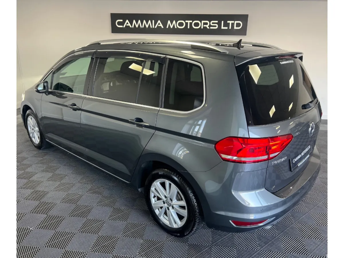 Volkswagen Touran MPV, Petrol, 2020, Grey
