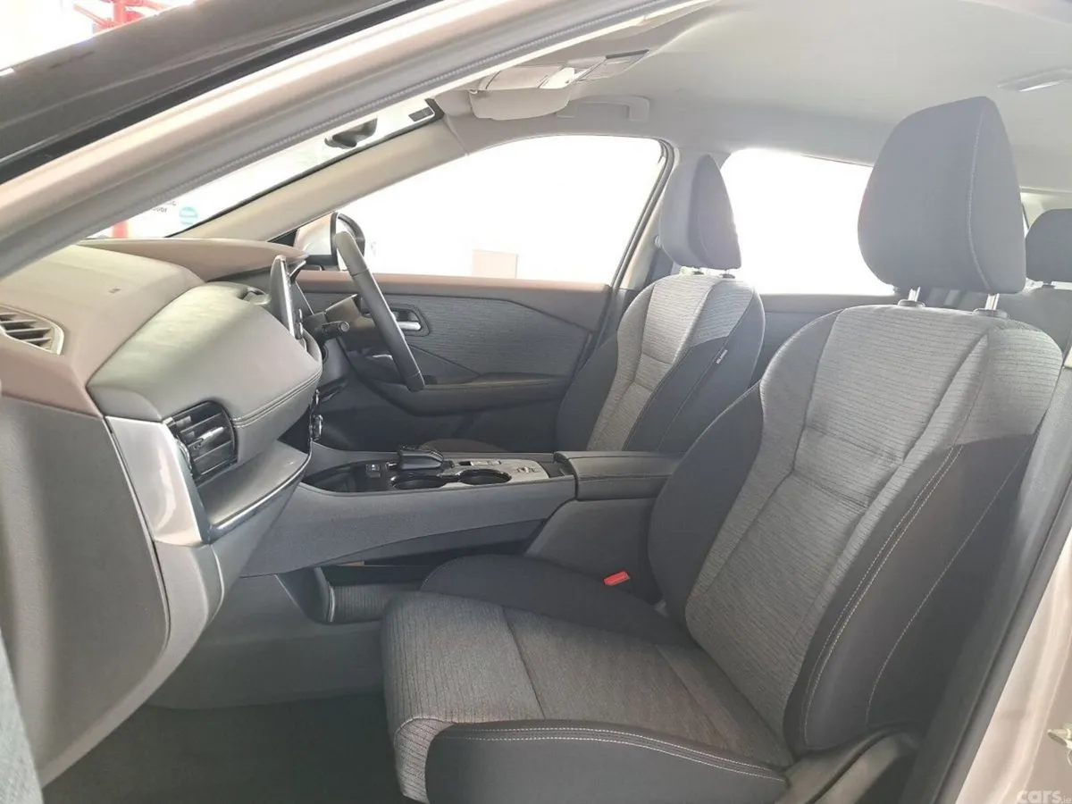 Nissan X-Trail SUV, Petrol Hybrid, 2025, Gold