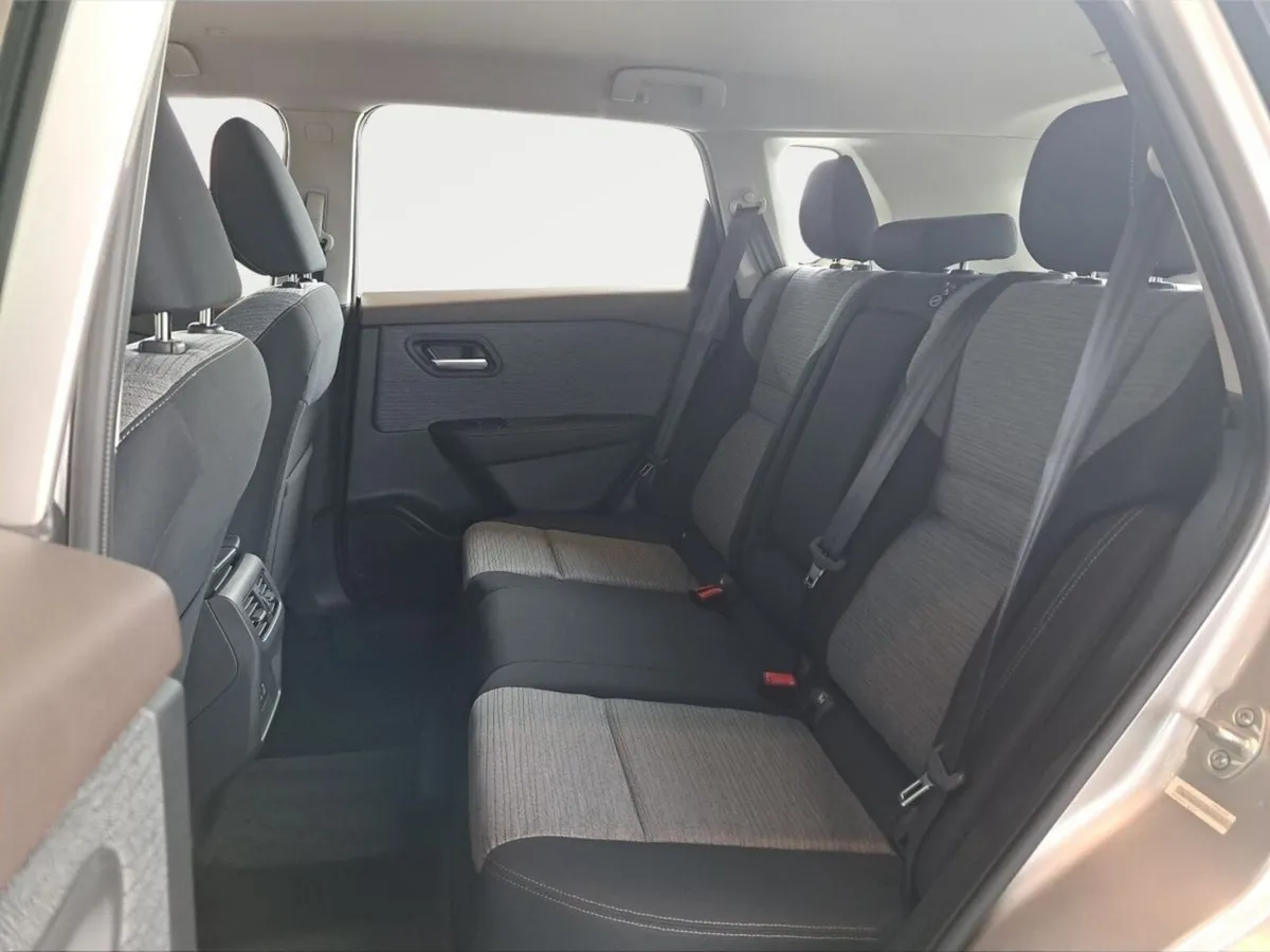 Nissan X-Trail SUV, Petrol Hybrid, 2025, Gold