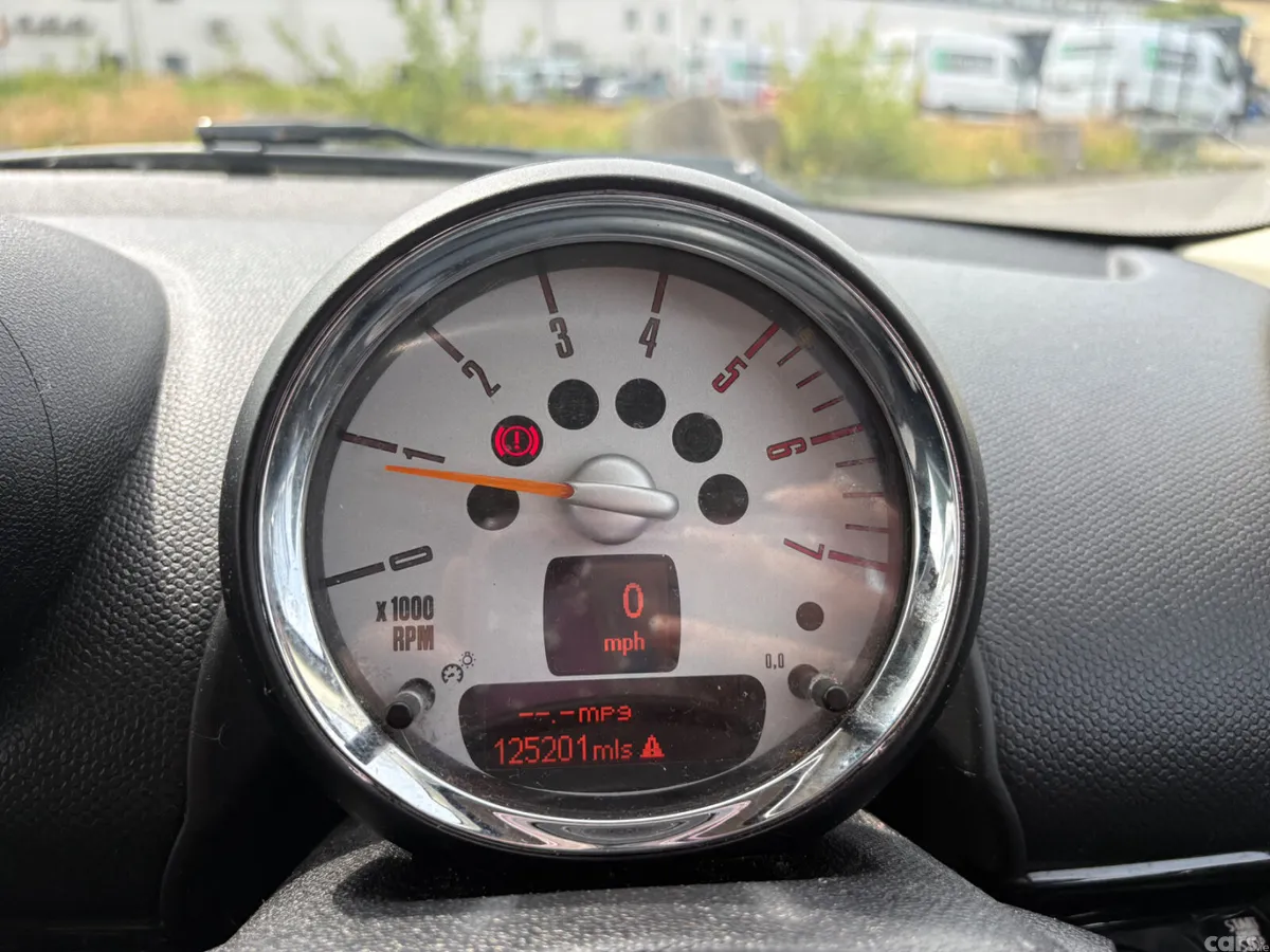 Mini One Hatchback, Diesel, 2014, White