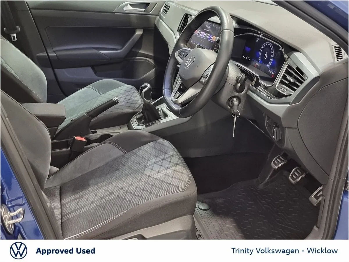 Volkswagen Polo Hatchback, Petrol, 2023, Blue