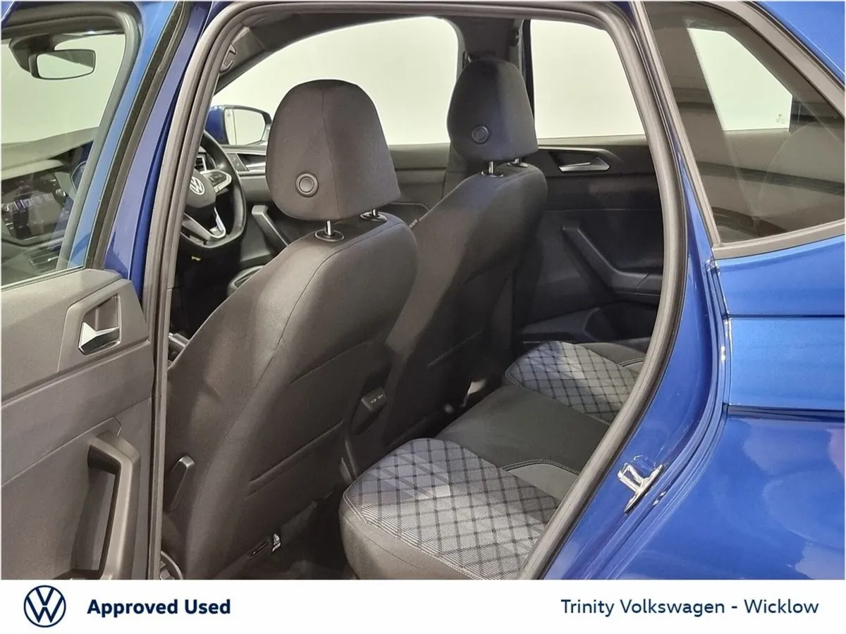 Volkswagen Polo Hatchback, Petrol, 2023, Blue